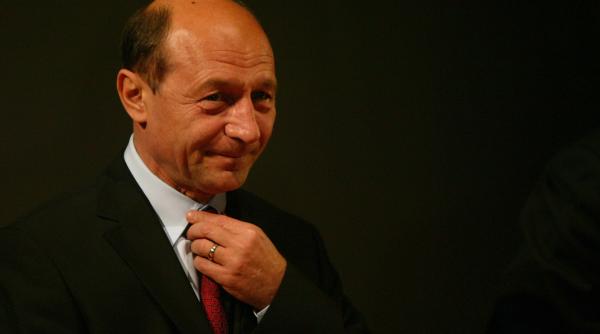 ministrii cercetati sunt la mana presedintelui traian basescu