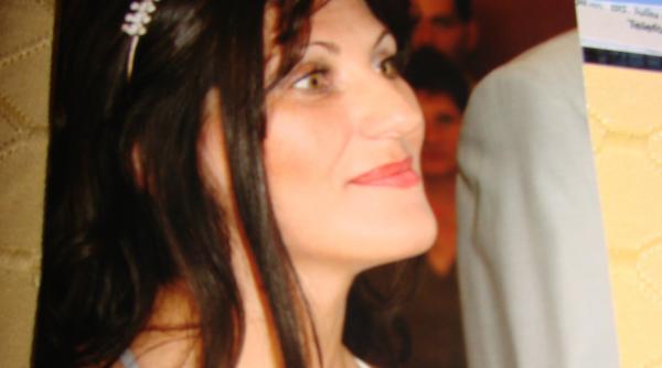 elodia daca as avea un cutit la dispozitie te as transa