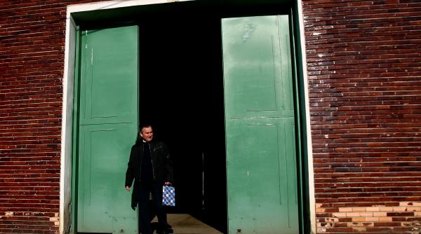 la termen miron cozma este liber