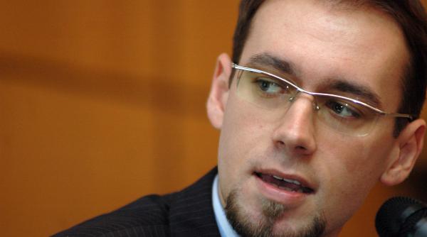 chiuariu si pacuraru out