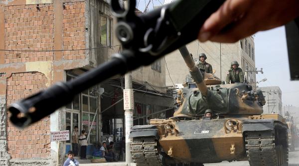 turcii au intrat in irak