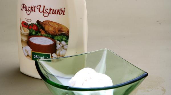 pasta din 2 usturoi