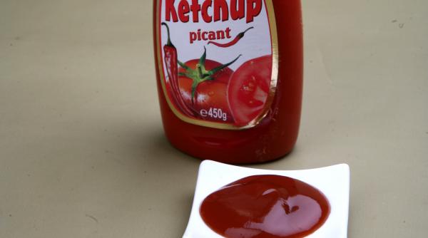 ketchup din tomate si amidon