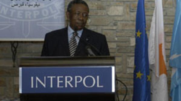 presedinte interpol suspendat pentru coruptie