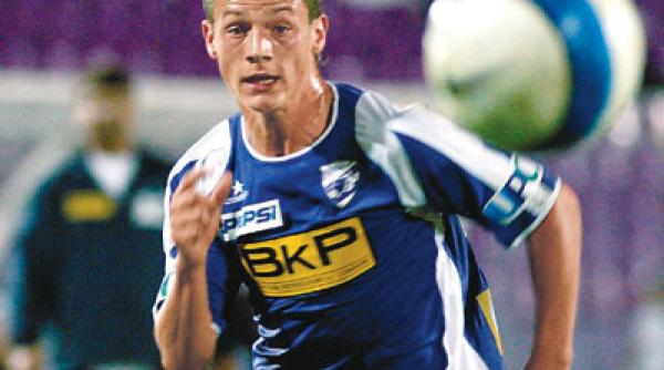 rapid se bate cu dinamo pentru timisoreanul torje