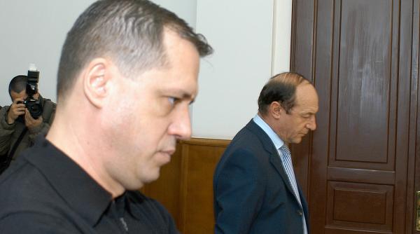 basescu demis in 89 pentru nereguli