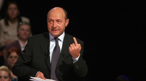 scosi de la naftalina