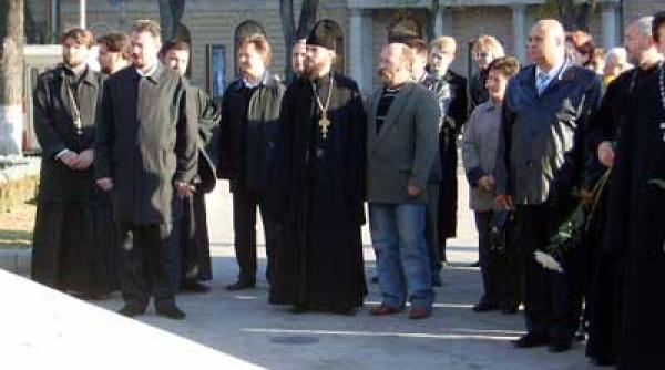 icirc ps petru mitropolit al moldovei voronin cred ca va fi premiat cu o medalie cu capul lui lenin