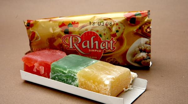 pasta de zahar cu chimicale