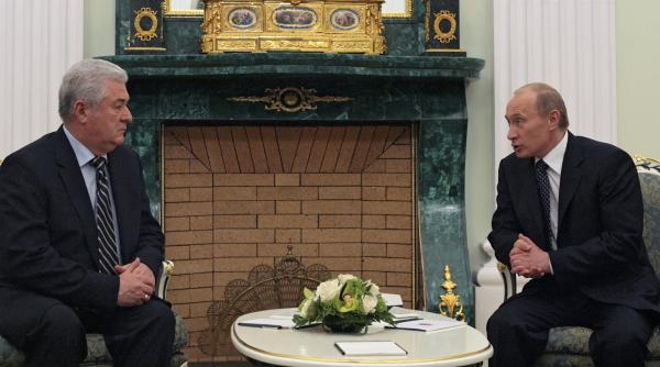 discutii la kremlin intre vladimiri