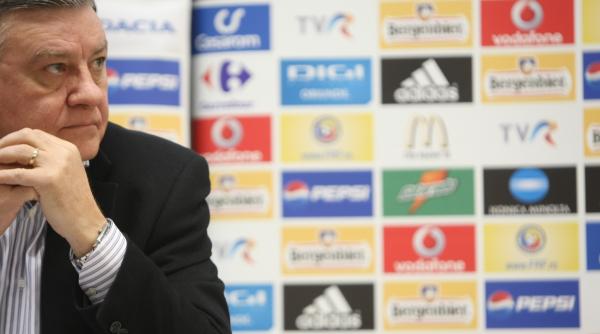 doar jumatate ajunge la fani