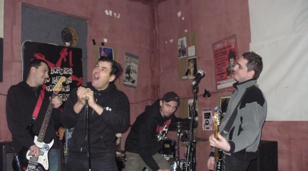 dead ceausescus live in bar pirat