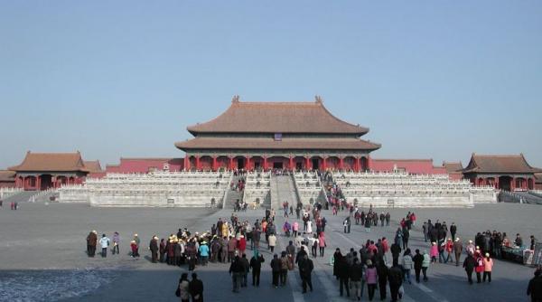 chinezii isi ridica statui sunt a treia mare putere a lumii