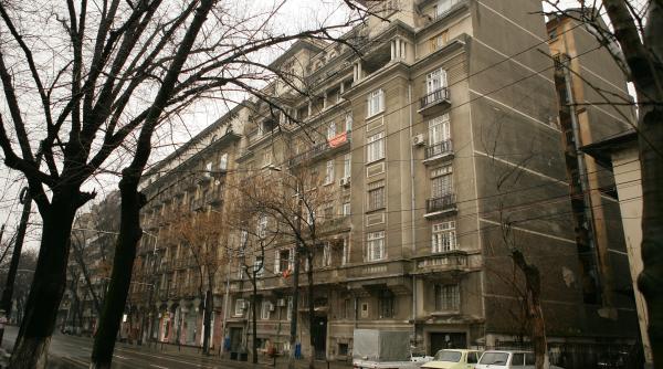 imobilul cu bulina cade la cutremur