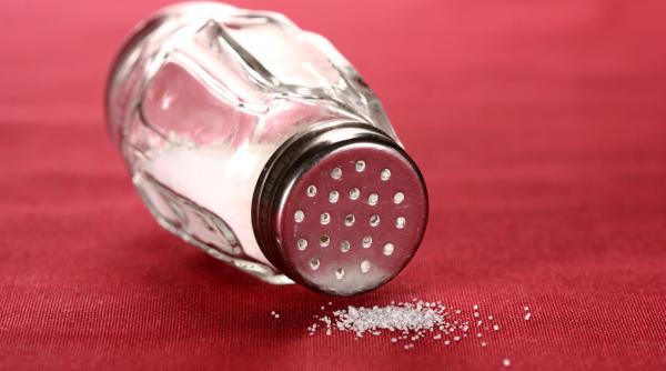 sarea un rau necesar