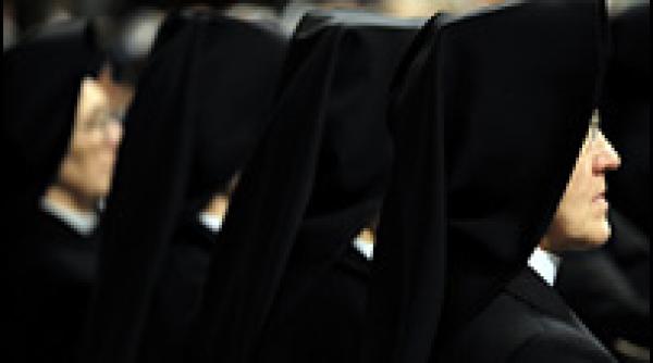 biserica romano catolica pierde sutane