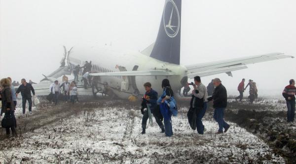 turnul de control vinovat de coliziunea avion masina