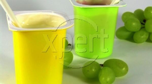 iaurt cu fructe moarte si aditivi chimici