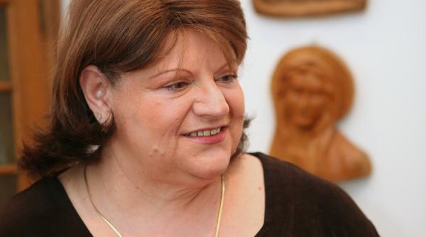 paunita ionescu doamna alba cu vocea neagra