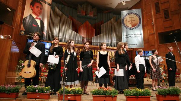 afirmare stelutele europei in concert de martisor