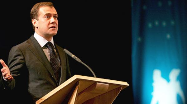 rusia dmitri medvedev recomand organizatiilor straine sa se poarte frumos in casa noastra