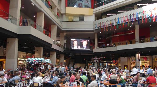 sub asediul retailerilor