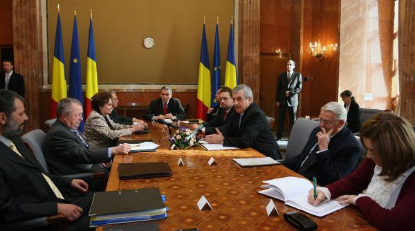 icirc ntalnire in premiera