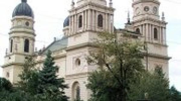 ps casian si ps ioan candidati pentru mitropolia moldovei si bucovinei