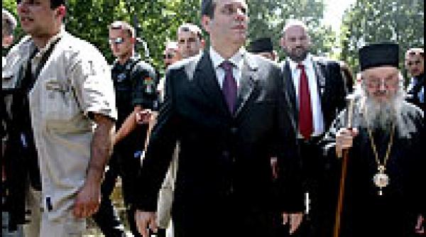 voislav kostunita cerem sua sa anuleze decizia de a recunoaste kosovo