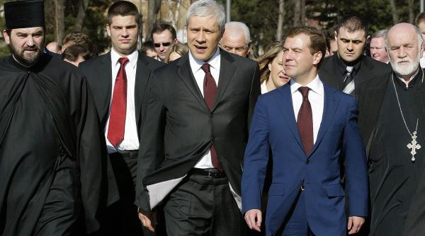 dmitri medvedev rusia va lupta pe toate fronturile pentru ca serbia sa nu piarda kosovo