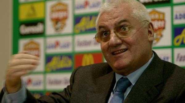 cine este fathi taher