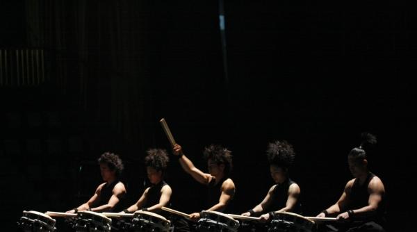 ploaie de sunete la polivalenta