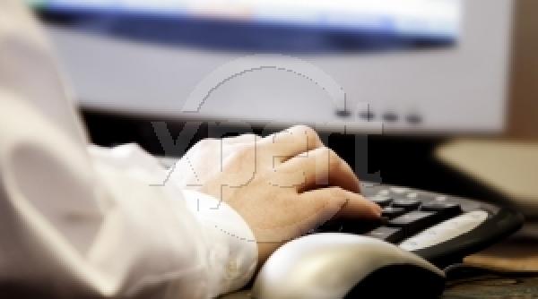 bani pentru competitivitate