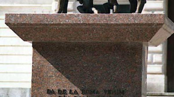 comunistii de la chisinau sunt deranjati de eminescu si rebreanu