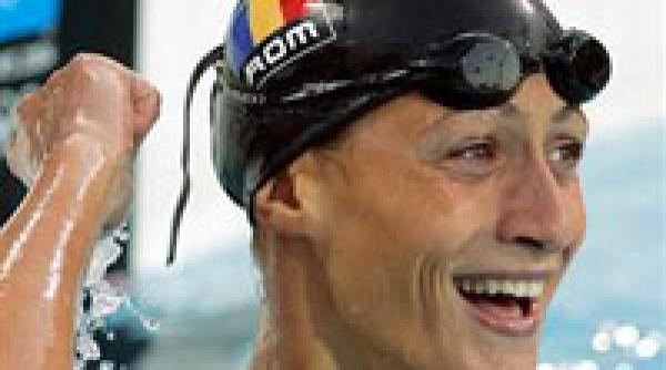 icirc not camelia potec favorita la aur