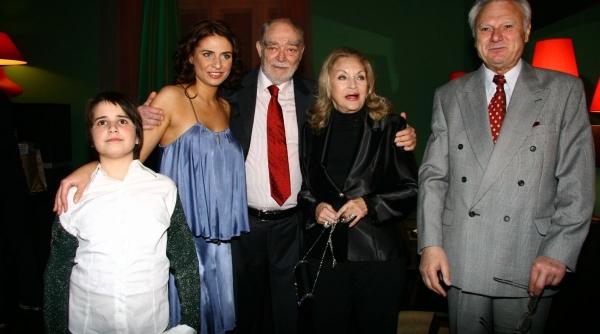 aniversare sic tort in forma de costum pentru adina buzatu