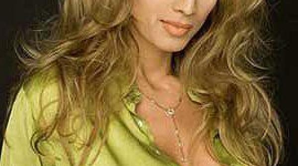 vip contra naturii cristina se ras marita