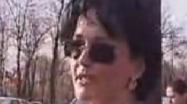 lovita si abandonata pe trecerea de pietoni sub privirile politistilor