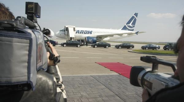 asteptandu i pe greii planetei