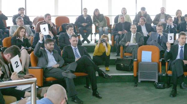 102 milioane de euro pe trei ani