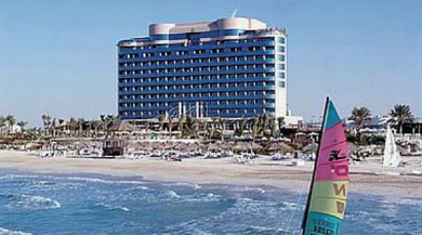 golful arab somajul ii sperie pe seici