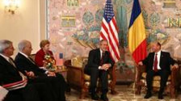 neptun a inceput dialogul basescu bush