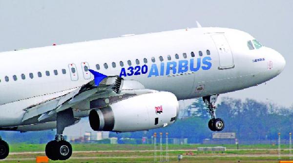 zbor cu mobilul deschis