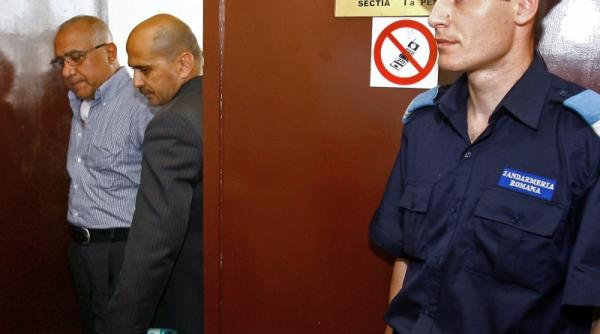 omar s a tirit printre obuze