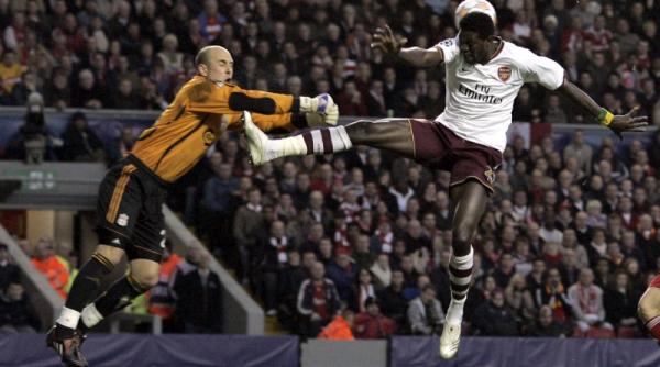 emmanuel adebayor arsenal trebuie sa se desparta de mediocri