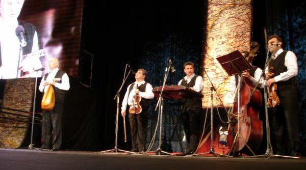 spectacol tugor gheorghe merge pe urmele bucovinei