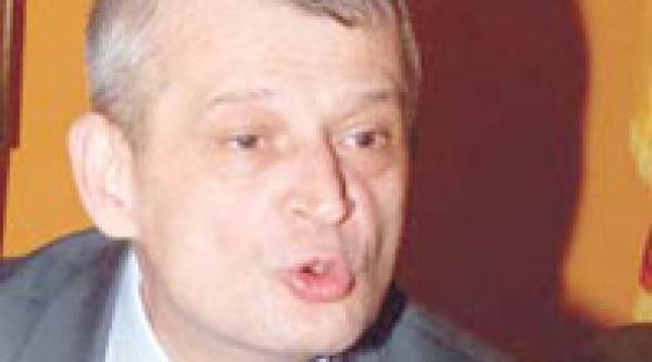 oprescu incepe sa stranga semnaturi