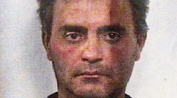 berlusconi pregateste un decret impotriva imigrantilor care comit infractiuni