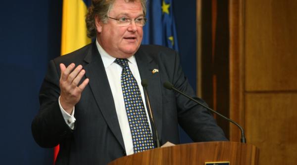 jones in vizita la o fabrica de reciclare