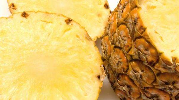 ananasul vedeta pastelui 2008